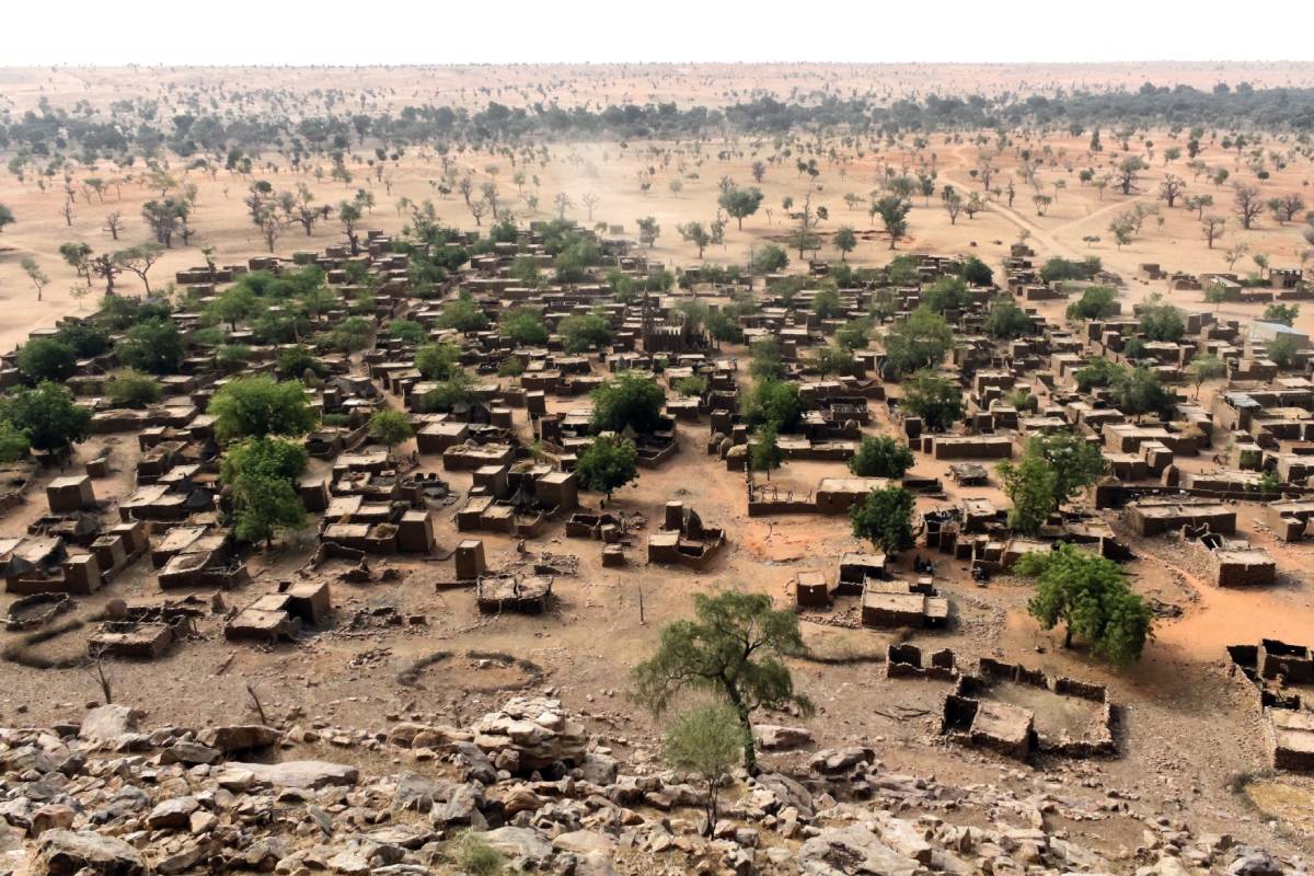 Dogon village in Mali, West Africa. Photo: ID 36654168 © Kent0344 | Dreamstime.com Dogon village in Mali, West Africa. Photo: ID 36654168 © Kent0344 | Dreamstime.com
