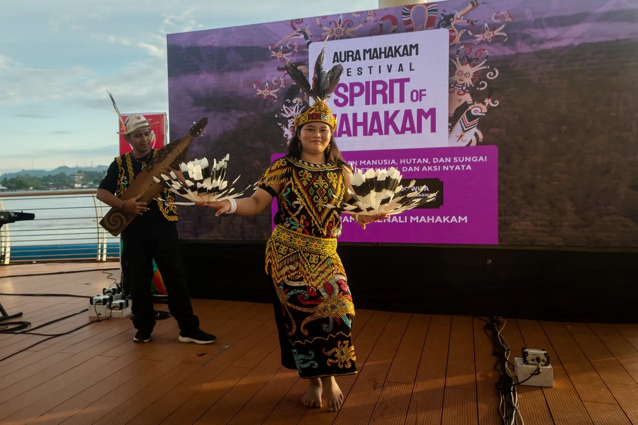 Aura Mahakam: Indigenous youth voices for forest protection. Image Credit: Ma Earth. Aura Mahakam: Indigenous youth voices for forest protection. Image Credit: Ma Earth.