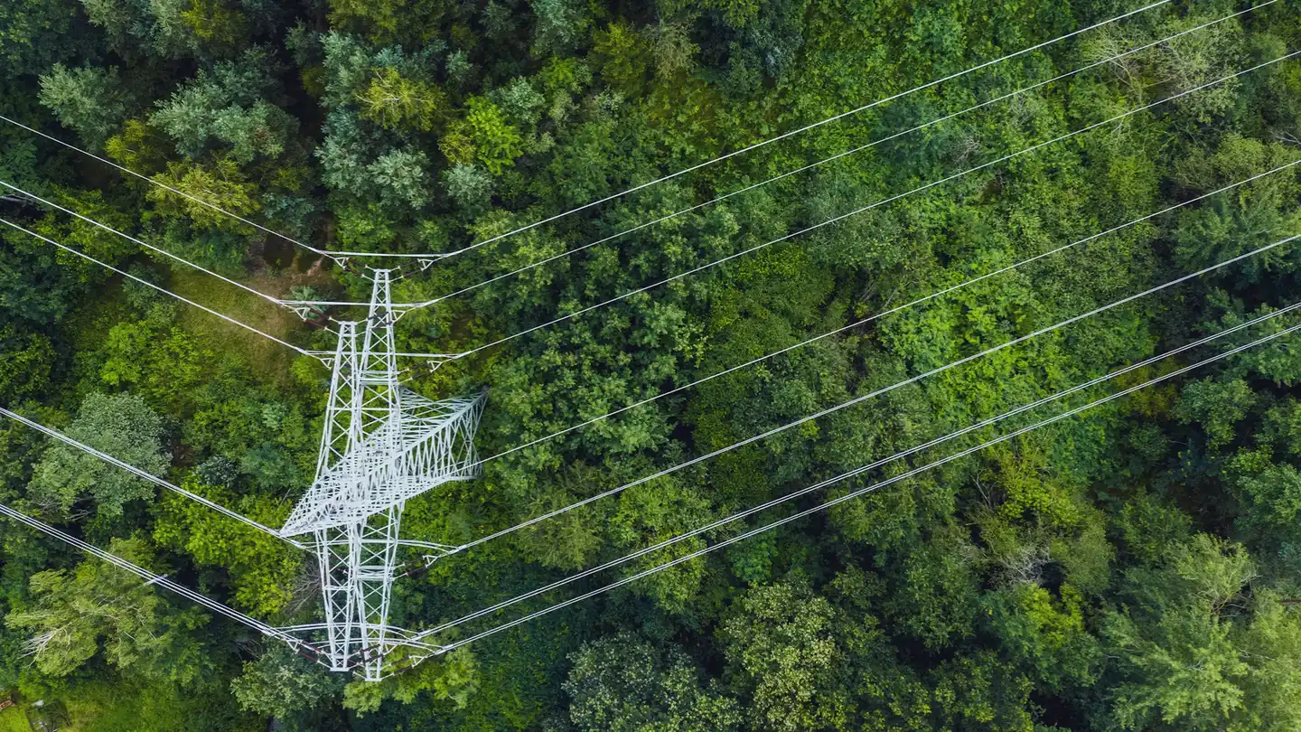Power that doesn’t go to waste: 7 Transmission & Storage solutions for a reliable renewable future