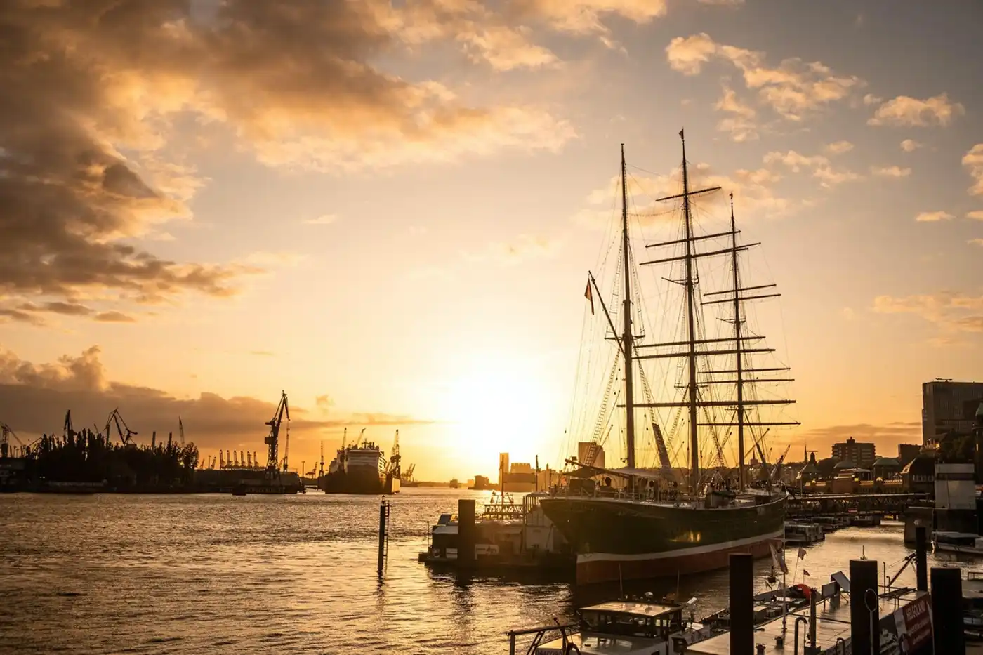 Designing a Zero-carbon City of the Future for Hamburg, Germany